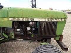 R-610 John Deere 2255 Tractor