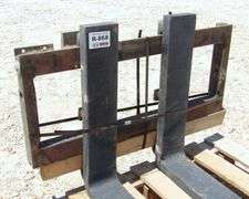 R-868  Forklift Forks