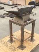 R-748 Anvil + Stand