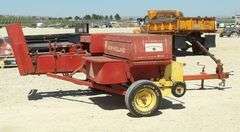 R-832 New Holland Hayliner 315 Baler