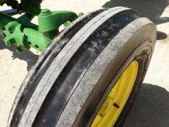 R-663 John Deere 3010 Tractor