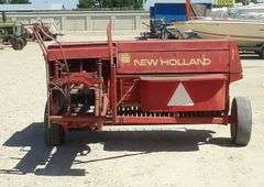 R-832 New Holland Hayliner 315 Baler