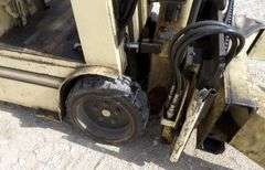R-618 Lektro Electric Forklift