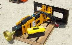 R-1013 Skid Steer Post Pounder