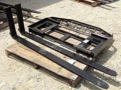 R-1007 Skid Steer Mast & Forks