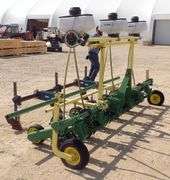 R-634 3-Point Planter
