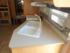 R-590 2005 Cruiser 5th Wheel Travel Trailer