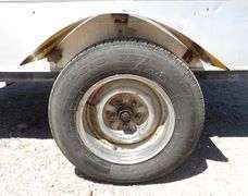 R-524 Enclosed Trailer