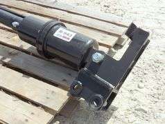R-943 Mini Excavator Auger