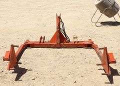 R-1242 3-Point Round Bale Feeder