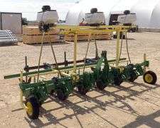 R-634 3-Point Planter
