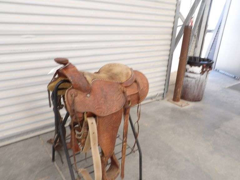 R-1373 Saddle