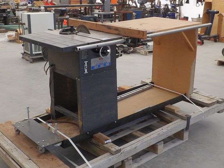 R-1489  United 10" Table Saw