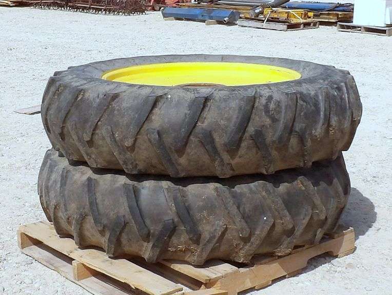 R-1397 Tractor Tires & Wheels