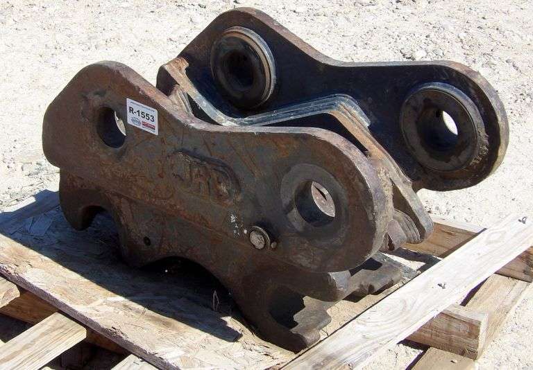 R-1553 JRB Excavator Quick Attach
