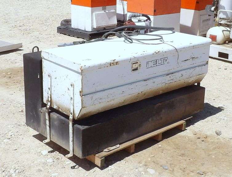 R-1480  Transfer Tank + Toolbox