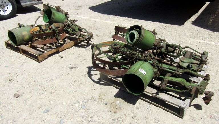 R-1369 John Deere Corn Planters