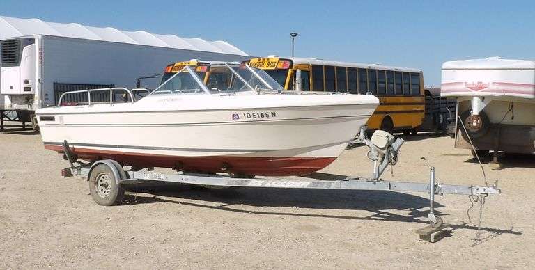 R-1495 1986 Bayliner 17' Boat