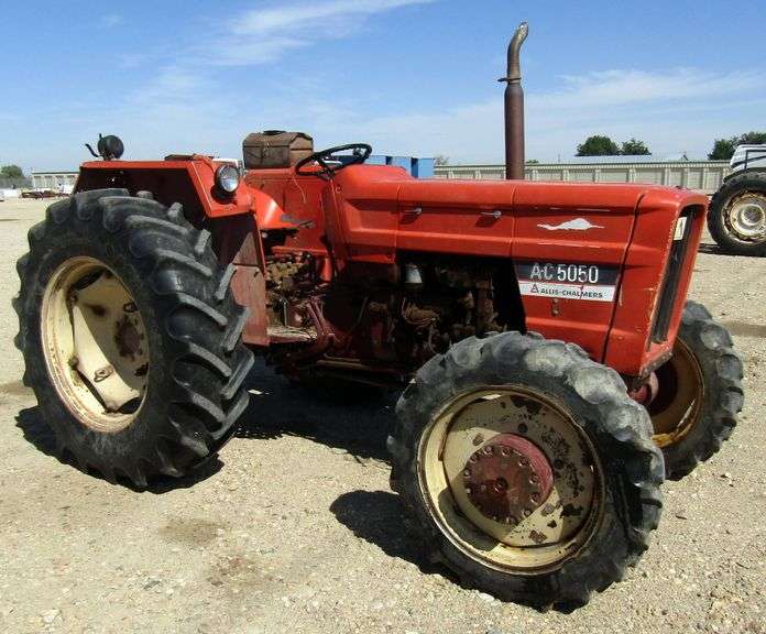 U-230 1978 Allis Chalmers 5050 MFWD Tractor