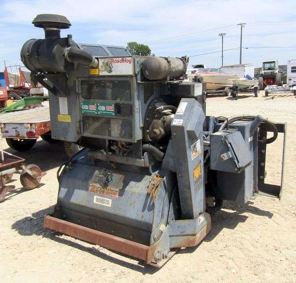 R-1387 Road Hog Asphalt Grinder