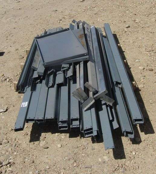R-1433 Metal Shelves