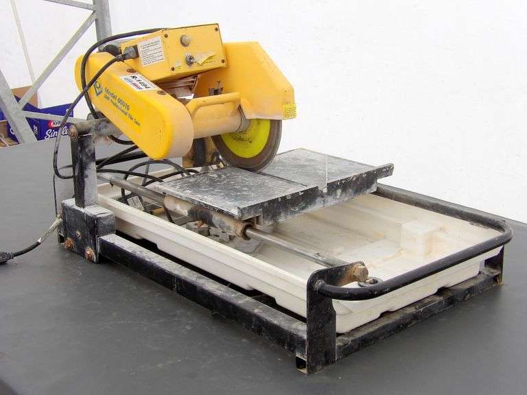 R-1494  Qep Professional Tile Saw
