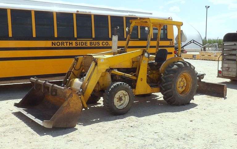 R-1395 Ford Skip Loader