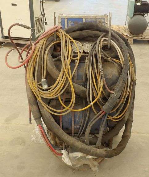 R-1447  Graco Reactor Spray Foam Machine