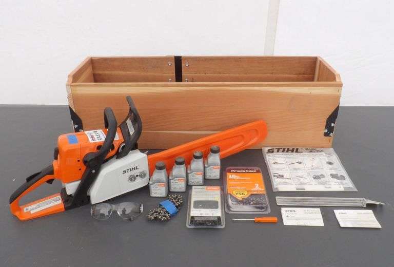 R-1312 Stihl MS250 Chainsaw