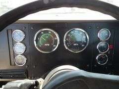 R-1350 2001 International Truck