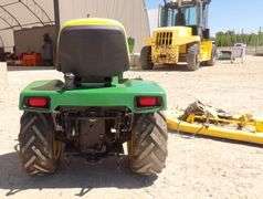 R-1426 John Deere 332 Lawn Tractor