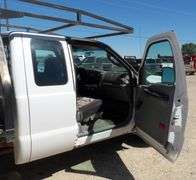 R-1537 2007 Ford F350 Flatbed Pickup