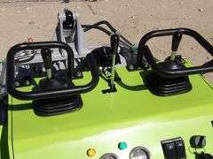 U-101 LandHero Mini Skid Steer Loader