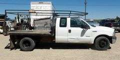 R-1537 2007 Ford F350 Flatbed Pickup