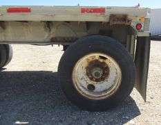 R-1432 1974 Raven Flatbed Trailer