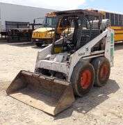 R-1491 Bobcat 642B Skid Steer