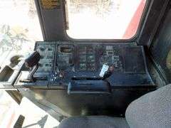 R-1498 Case International 1660 Combine
