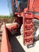 R-1498 Case International 1660 Combine
