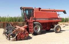 R-1498 Case International 1660 Combine