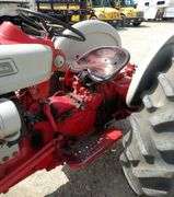 R-1492 Ford 801 Powermaster Tractor