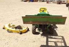 R-1426 John Deere 332 Lawn Tractor