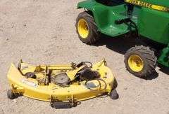 R-1426 John Deere 332 Lawn Tractor