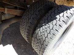 R-1537 2007 Ford F350 Flatbed Pickup
