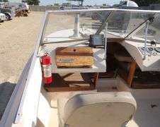 R-1495 1986 Bayliner 17' Boat