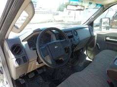 R-1566 2008 Ford F350 Service Pickup