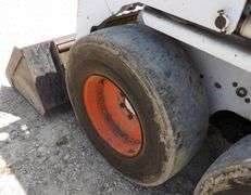 R-1491 Bobcat 642B Skid Steer