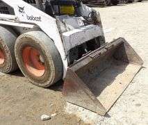 R-1491 Bobcat 642B Skid Steer