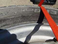 U-239 Hankook Tires & Wheels (6)
