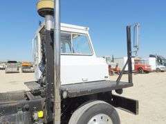 R-1351 1984 Ottawa Yard Truck