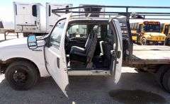 R-1537 2007 Ford F350 Flatbed Pickup
